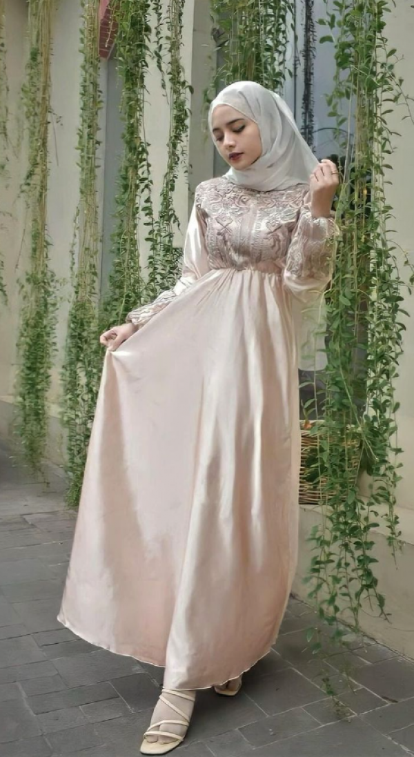 Gamis dengan model flare dan simpel
